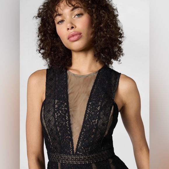 BCBGMAXAZRIA Andi Asymmetrical Lace Tulle Maxi Dress Black 12 Perfect Condition - Picture 4 of 16